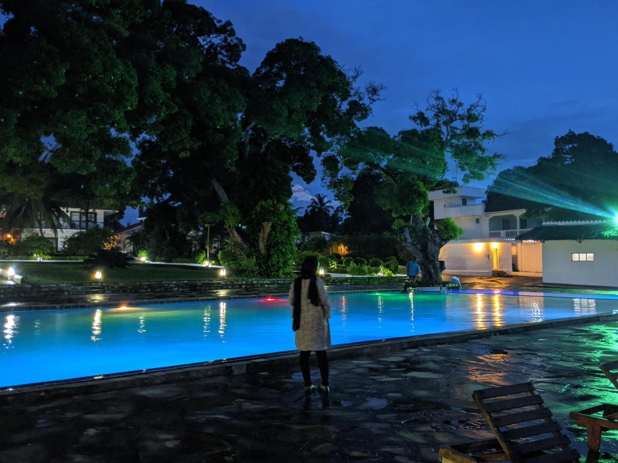 Amaan Ocean Hotel Kihinani Bububu 外观 照片